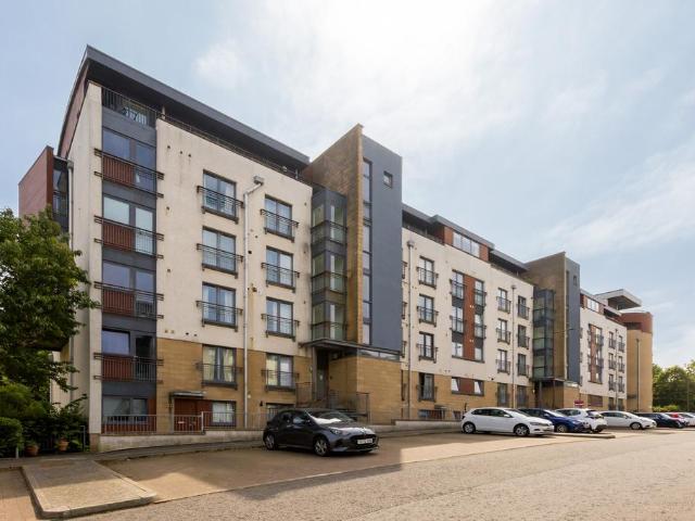 Flat for sale in East Pilton, Scotland
