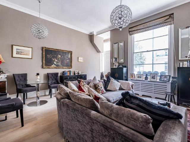 Flat for sale in City of Westminster, Greater London