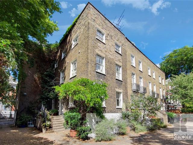 Flat for sale in Bethnal Green, Greater London