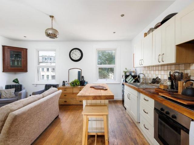 Flat for sale in Feckenham, City Of Bristol