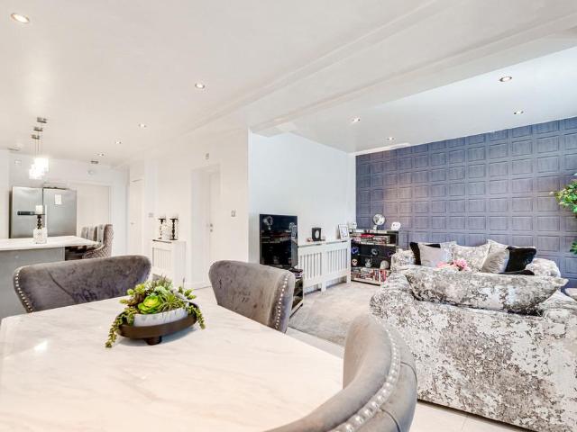 Flat for sale in Leigh-on-sea, Leigh-on-Sea
