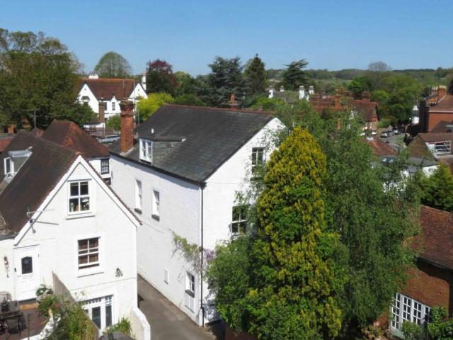 Flat for sale in Cookham