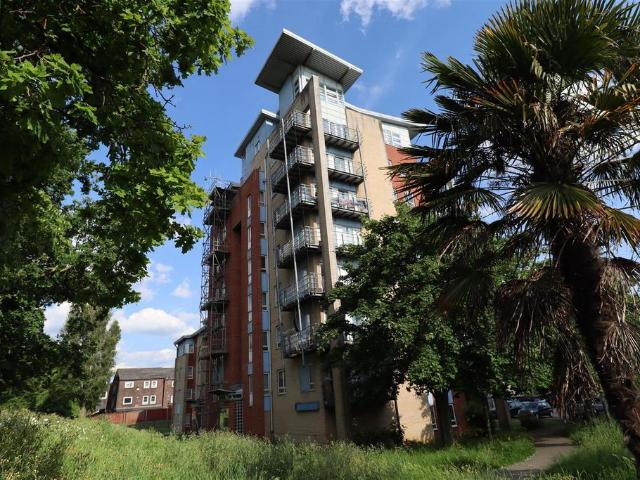 Flat for sale in Preston, Greater London
