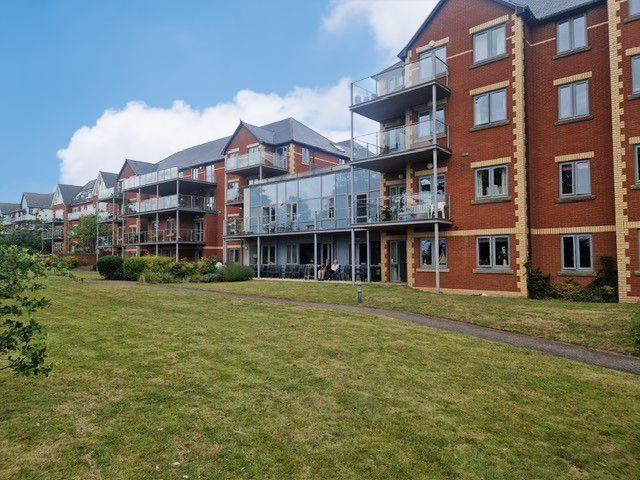 Flat for sale in Budlake, Devon