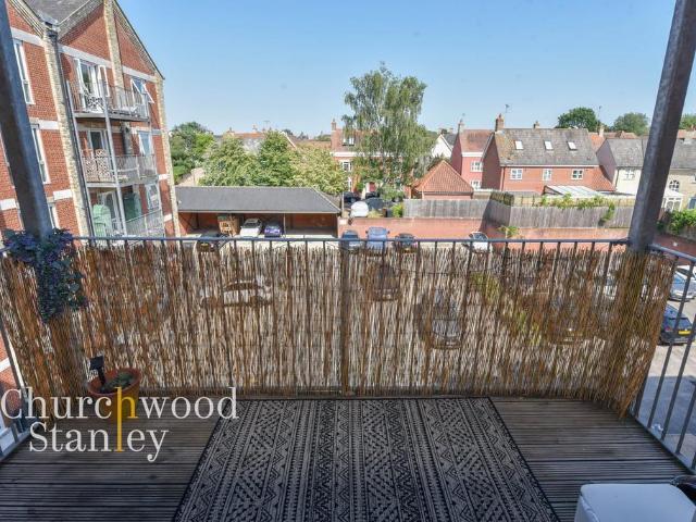 Flat for sale in Mistley, Dale Hill
