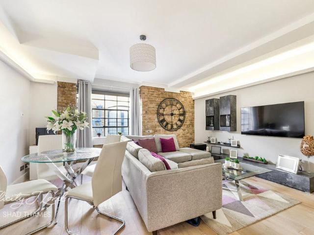 Flat for sale in Bermondsey, Greater London