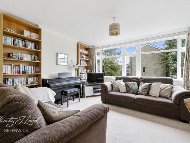 Flat for sale in East Greenwich, Isle Of Man