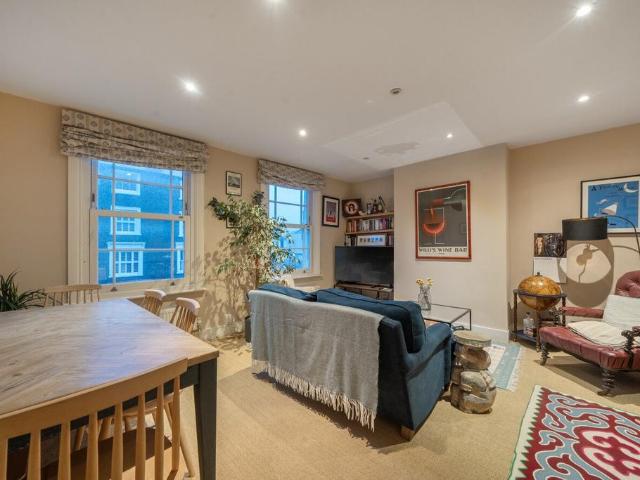 Flat for sale in Bellenden, Isle Of Man
