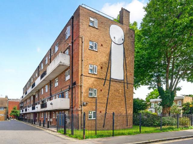 Flat for sale in Haggerston, De Beauvoir Town