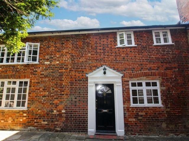Flat for sale in Jubilee Industrial Centre, King's Walden