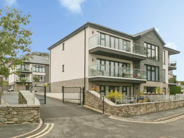 Flat for sale in Menai Bridge