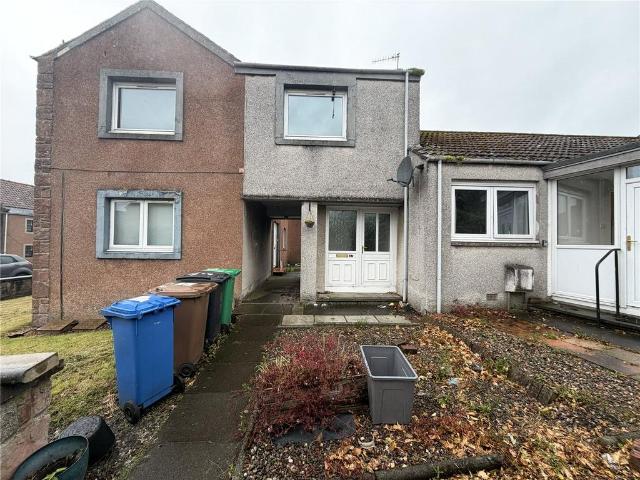 Flat for sale in Strathmiglo, Scotland