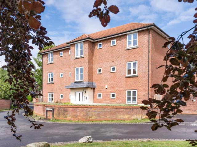 Flat for sale in Repton Grange, Feckenham