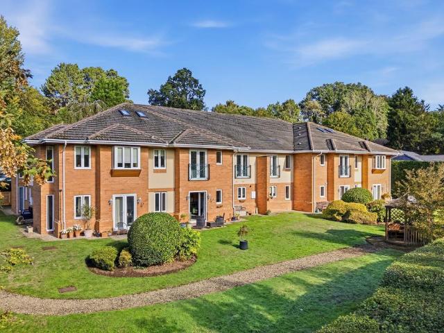 Flat for sale in Aggborough, Wyre Forest