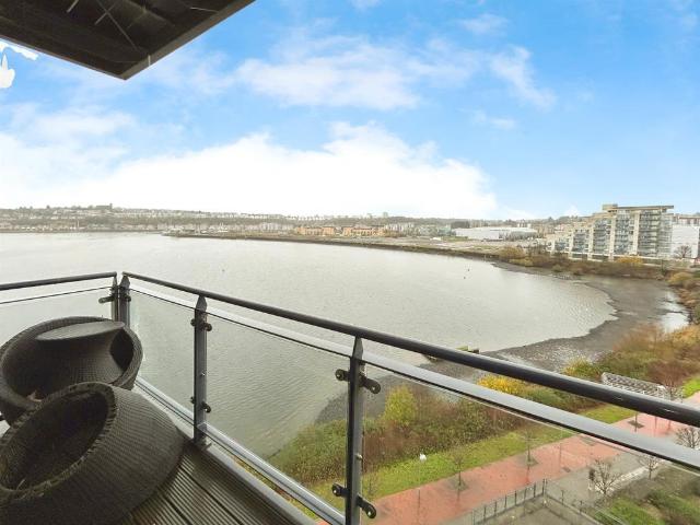 Flat for sale in Cardiff International Sports Village, Falcon Lodge