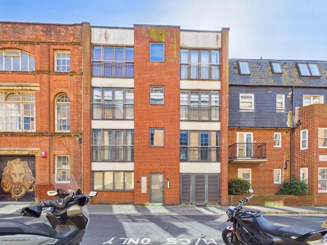 Flat for sale in Round Hill, Brighton & Hove
