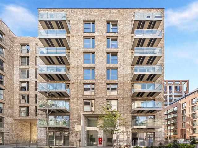 Flat for sale in Upton Park, Greater London
