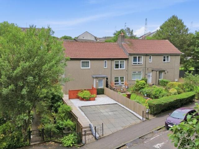 Flat for sale in Faifley, Scotland