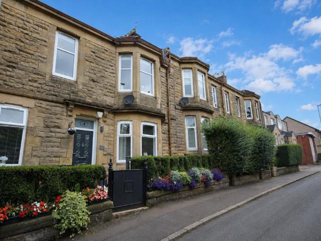 Flat for sale in Airdrie, Scotland