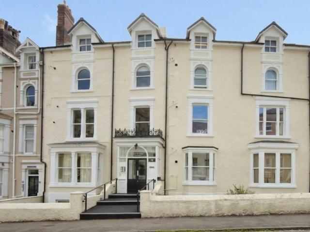 Flat for sale in Llandudno