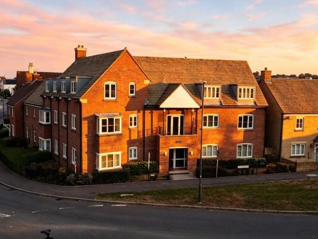 Flat for sale in Redhouse, Abbey Mead