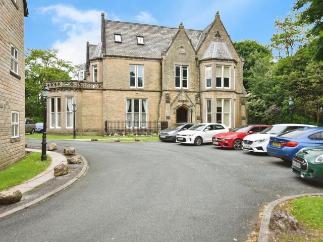 Flat for sale in Salford, Greater Manchester