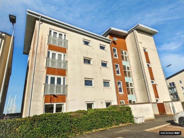 Flat for sale in Ardrossan, Scotland