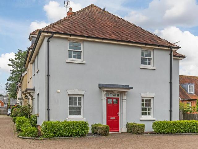 Flat for sale in The Soke, New Alresford