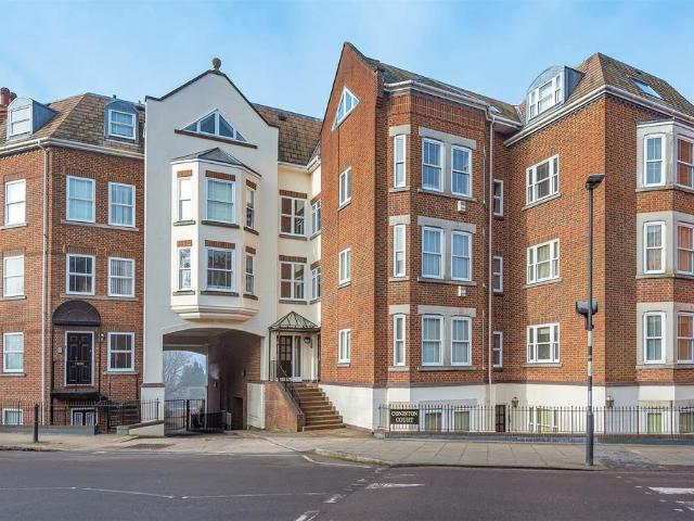 Flat for sale in Harrow On The Hill, Greater London