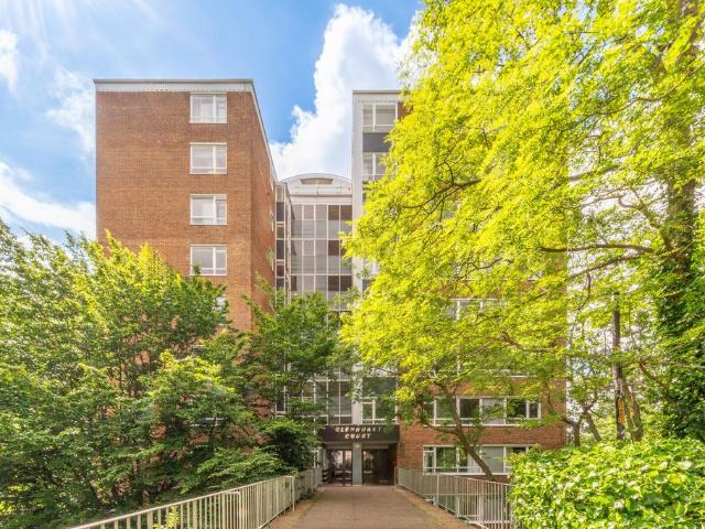 Flat for sale in Greater London