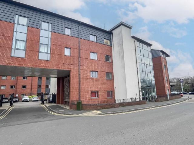 Flat for sale in Springfield, Wolverhampton