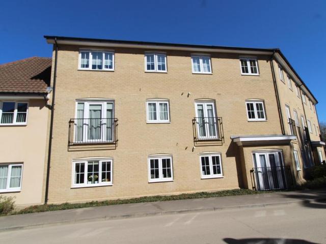 Flat for sale in Chedburgh, Suffolk
