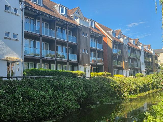 Flat for sale in St. Mildred's, The Bridge
