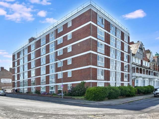 Flat for sale in Cliftonville West, Acol