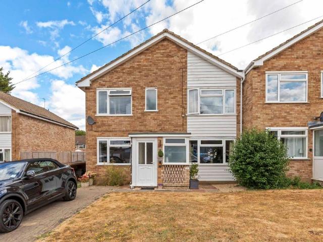 Flat for sale in Princes Risborough, Buckinghamshire