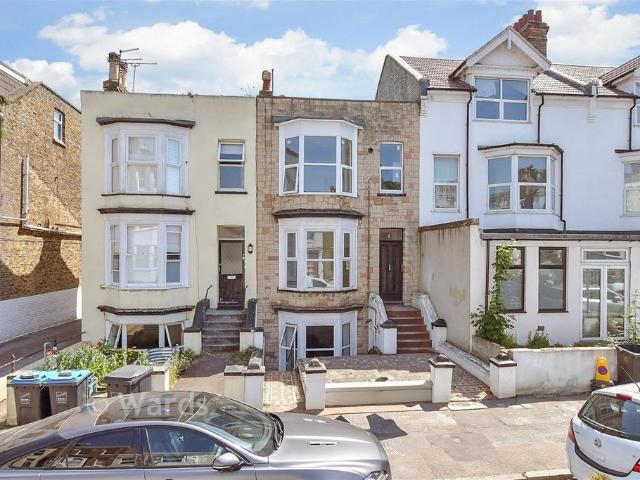 Flat for sale in Cliftonville West, Acol