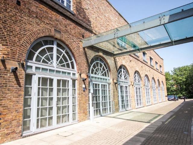Flat for sale in Ardleigh Green, Greater London