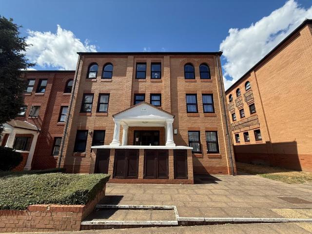 Flat for sale in Kursaal Estate, Alton Barnes