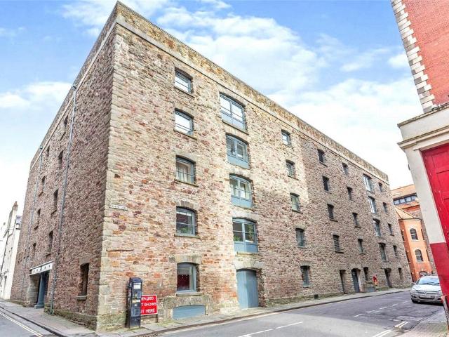 Flat for sale in City Centre, Feckenham