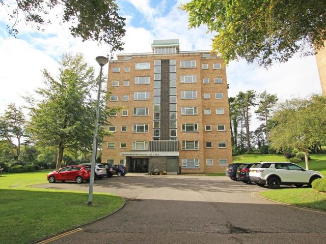 Flat for sale in Upperton, Eastbourne