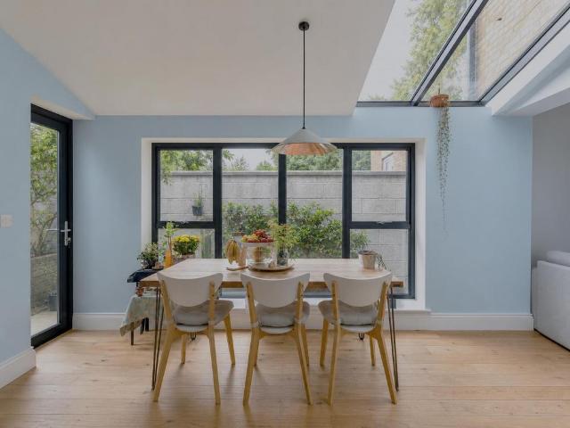 Flat for sale in Harlesden, Greater London