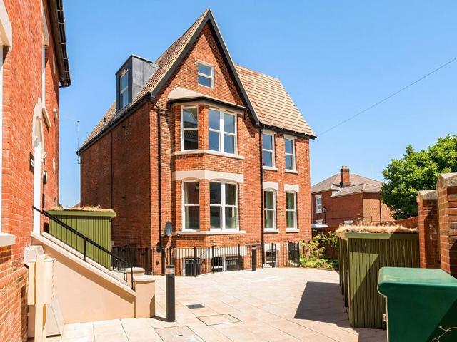 Flat for sale in Southsea, City Of Portsmouth