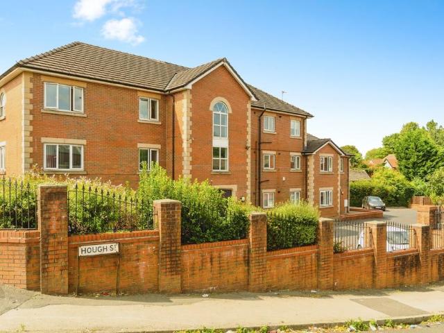 Flat for sale in Fernhill Gate, Lee Bank