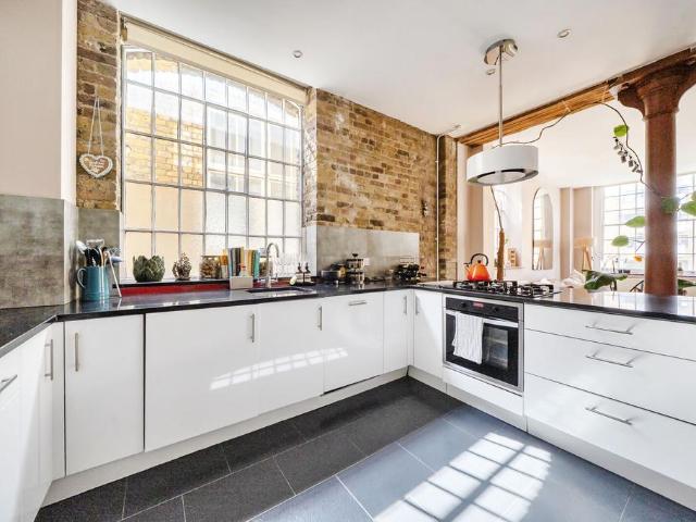 Flat for sale in The Borough, Greater London