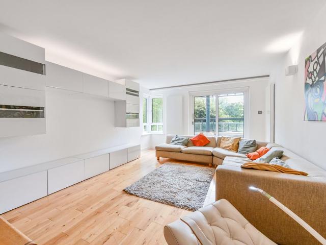 Flat for sale in Kensal Town, Maida Vale