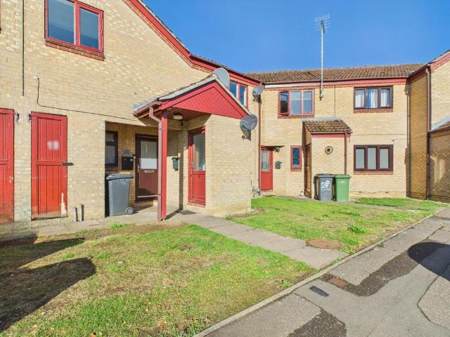 Flat for sale in New Werrington, Peterborough
