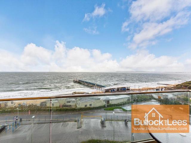 Flat for sale in Boscombe, Bournemouth