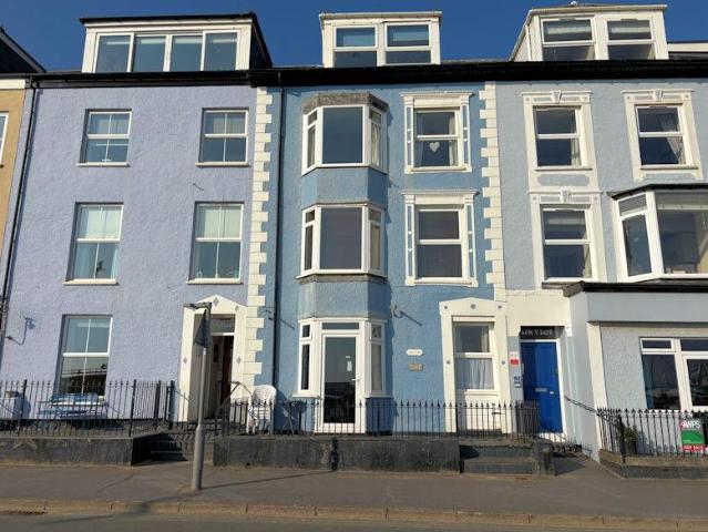 Flat for sale in Aberdovey, Aberdyfi