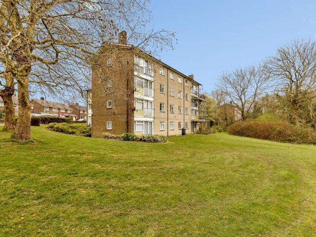 Flat for sale in Glynde, West Sussex