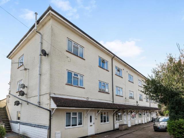 Flat for sale in Chesham